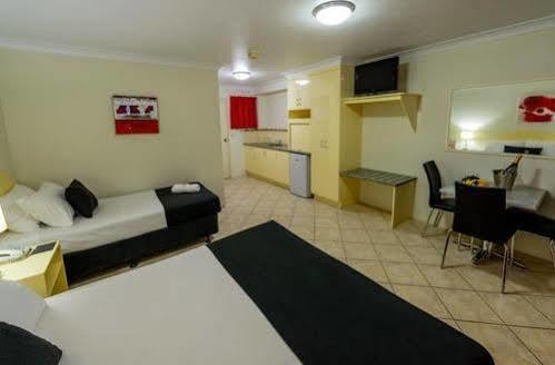Rocky Gardens Motor Motel